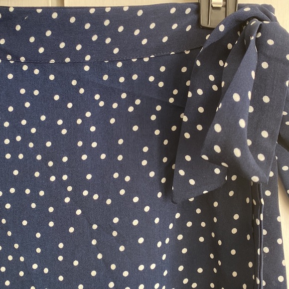 Navy polka dot wrap skirt - Picture 3 of 3